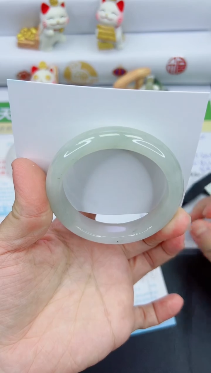 【闪购商品】石英质玉手镯未镶嵌444-54.7