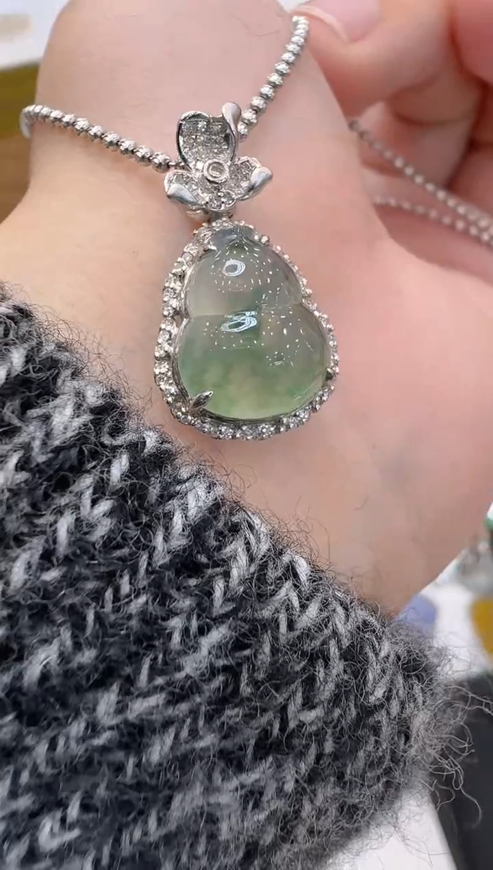 【闪购商品】翡翠吊坠(不含链)18K金镶嵌多样性团购发一件