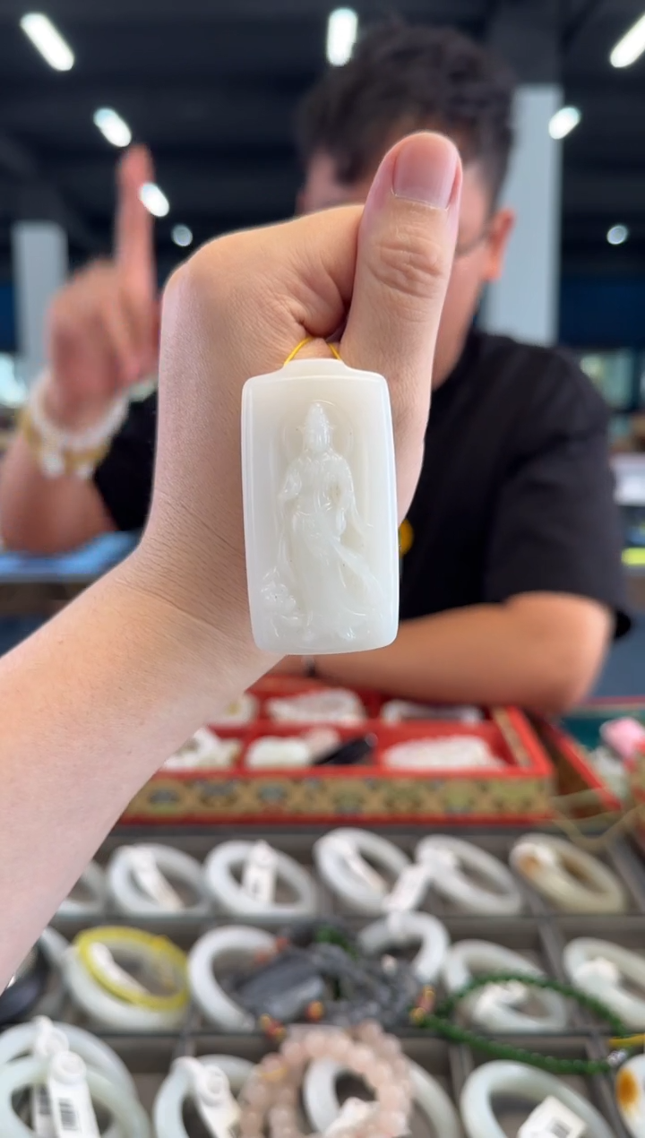 和田玉未镶嵌颈饰和田玉