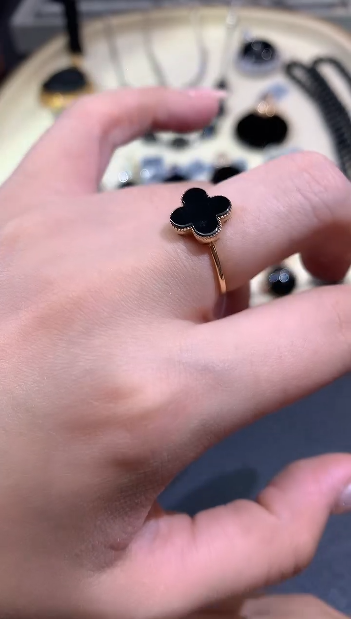 18K金镶嵌戒指翡翠A466|980|多样性发货一件