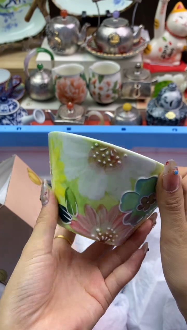 【闪购商品】瓷片隆莲瓷器欢迎大家