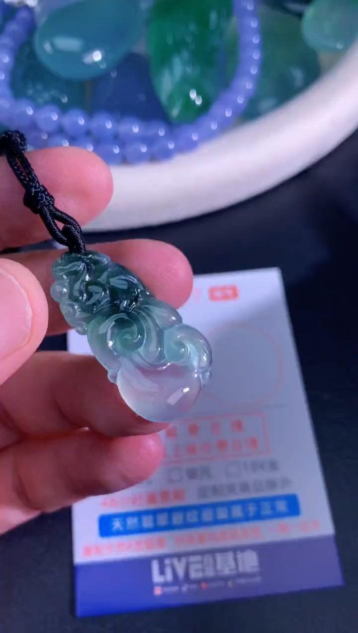 翡翠未镶嵌颈饰天然A货翡翠