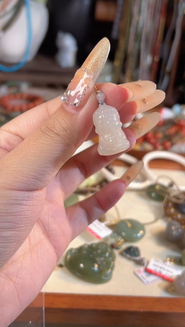 【闪购商品】和田玉吊坠(不含链)18K金镶嵌多样性发货其一