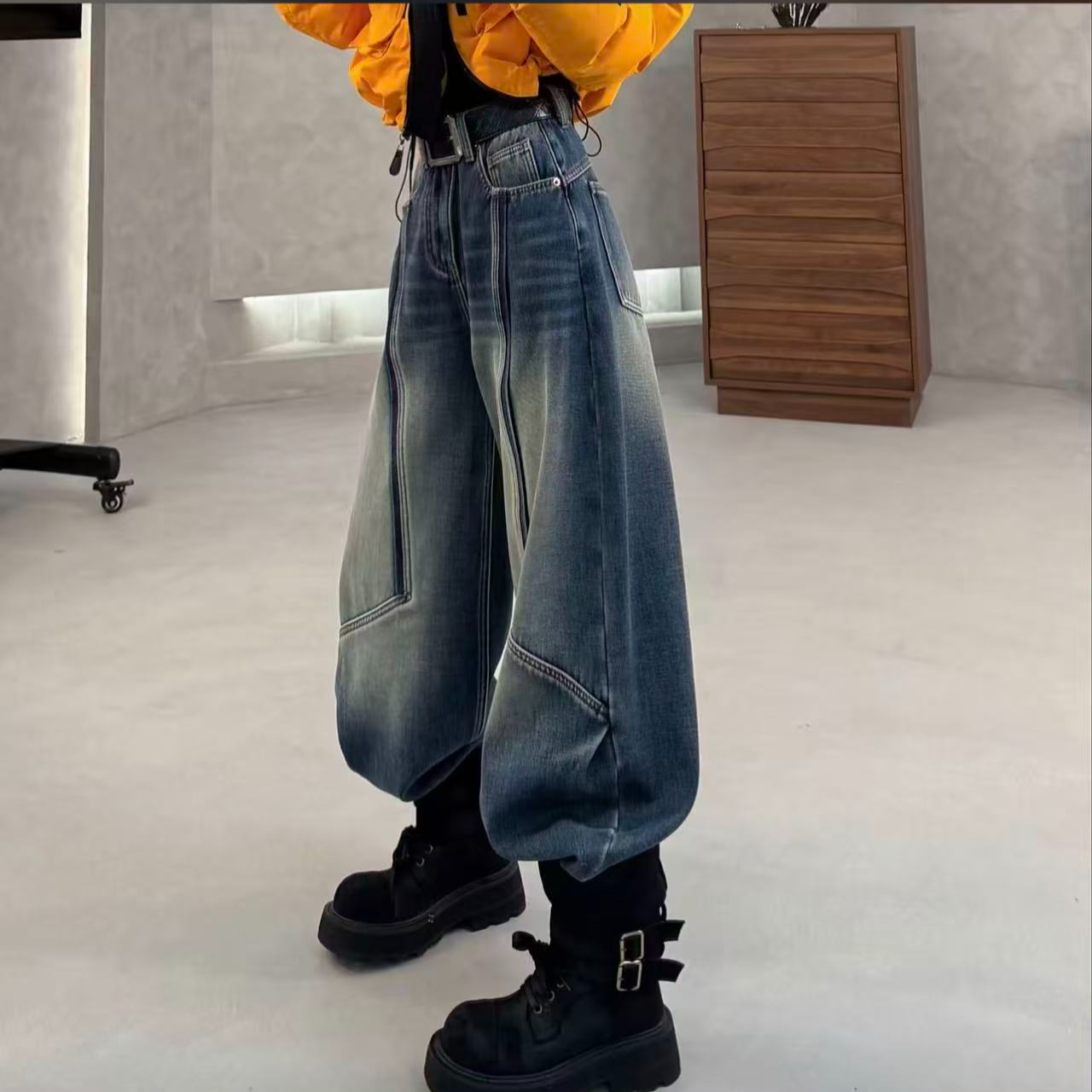 【谢婷婷原创】8661#冬季加绒小众设计弯刀男友裤牛仔裤女