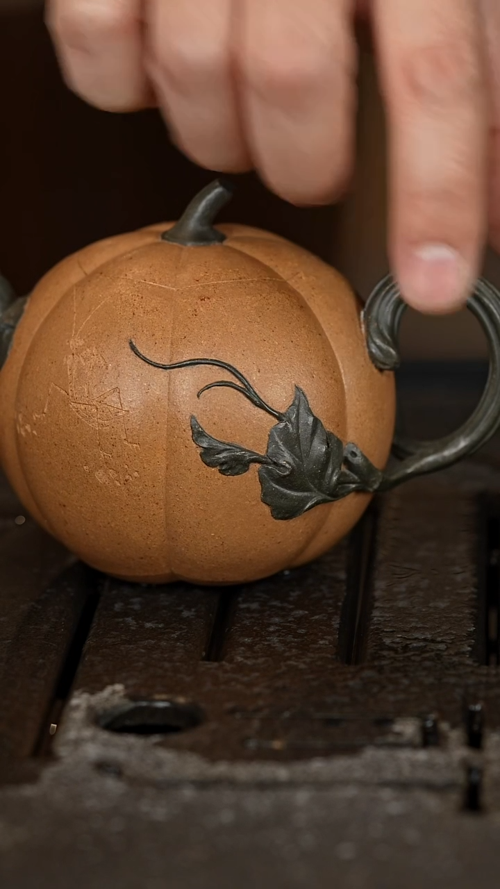 【闪购商品】紫砂茶壶南瓜黄段带茶叶