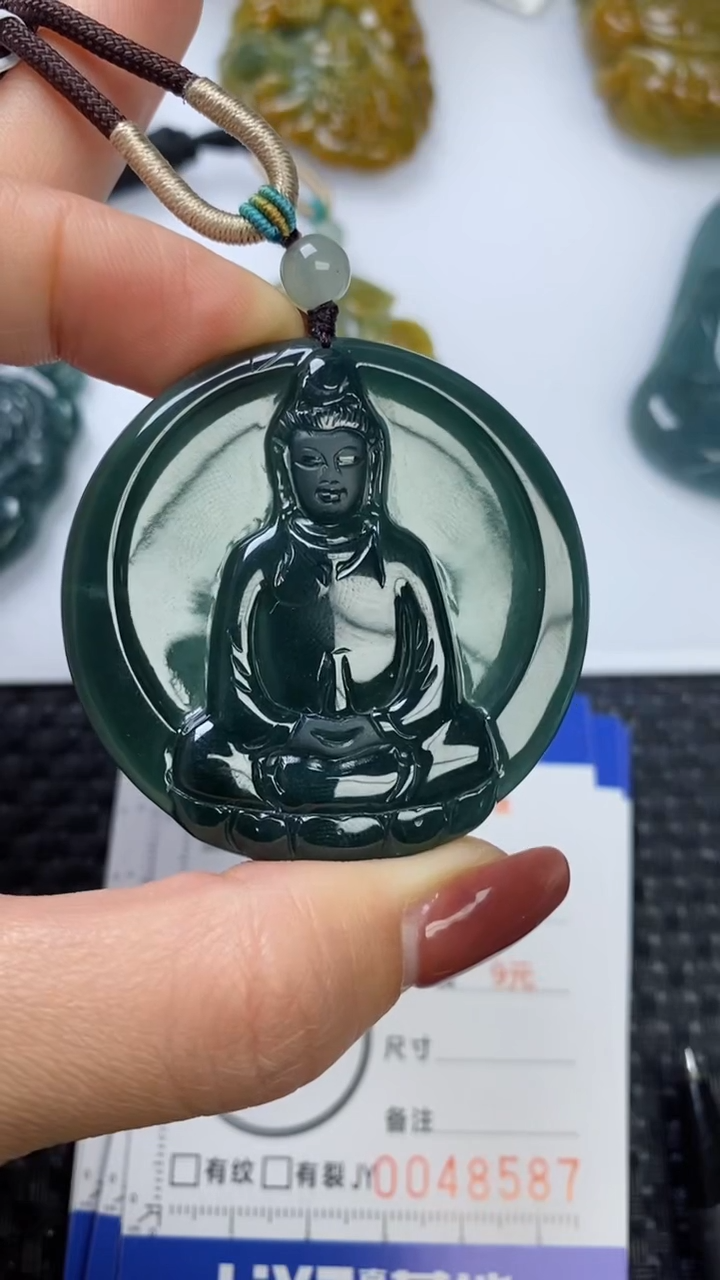 【闪购商品】翡翠颈饰未镶嵌1111111111111111