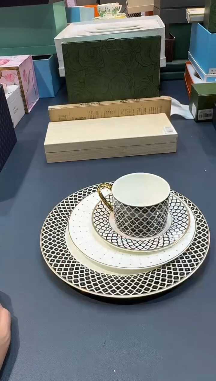 【闪购商品】瓷片C224全场正品，京东包邮