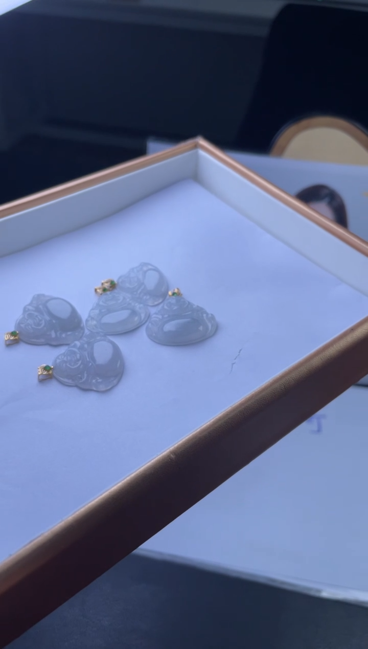 【闪购商品】翡翠挂件18K金镶嵌多样性发一件H12