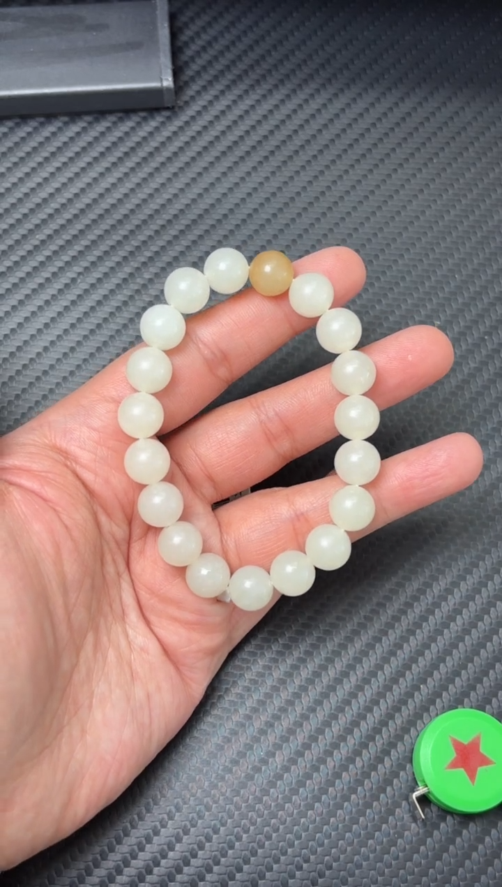 未镶嵌手串和田玉且末金山微色差卡10MH