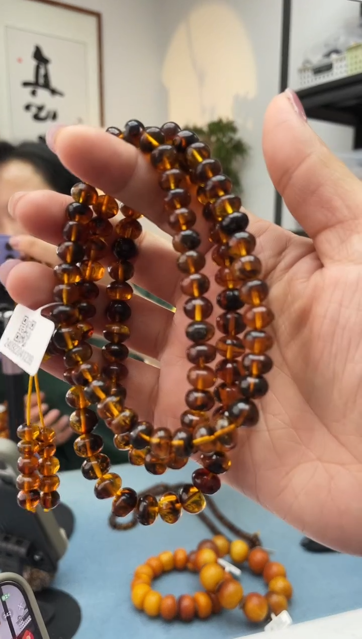 未镶嵌琥珀珠宝奇石8 发一件