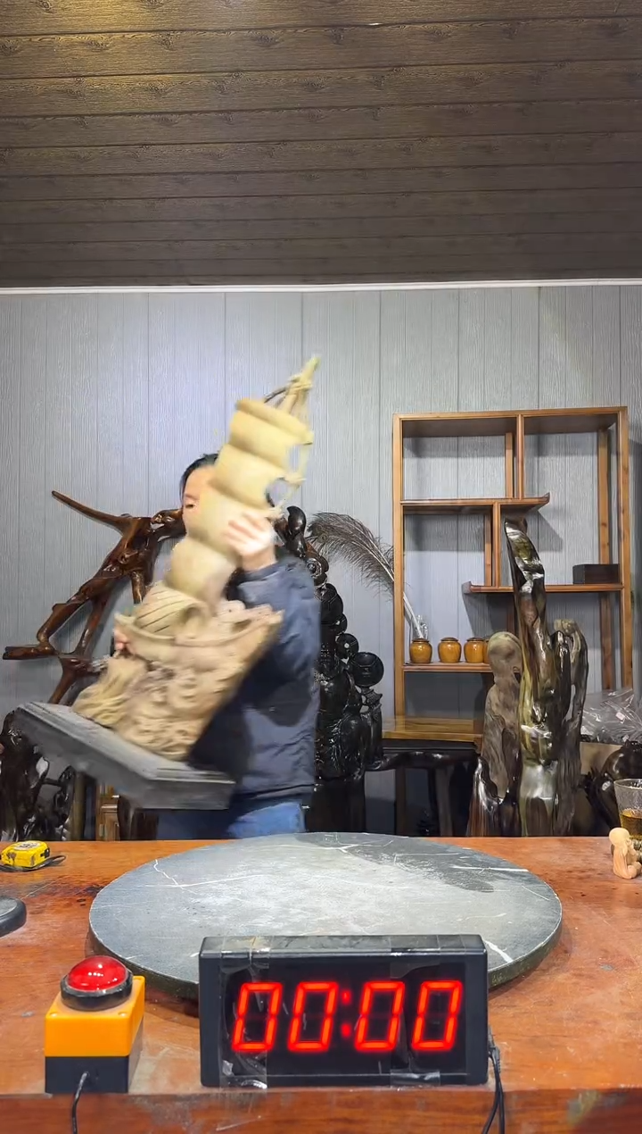 金丝楠乐*烟阴沉木一帆风顺摆件