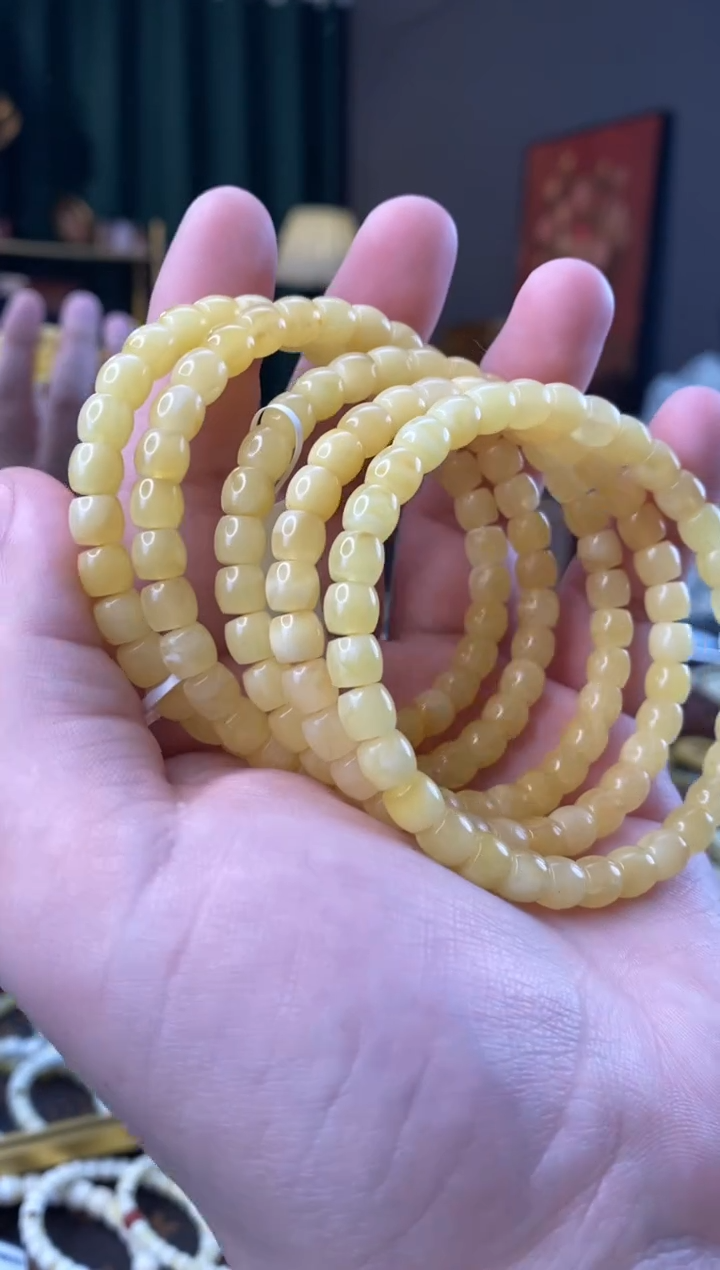 【闪购商品】蜜蜡手串未镶嵌6.5mm直切微瑕多样性发其一
