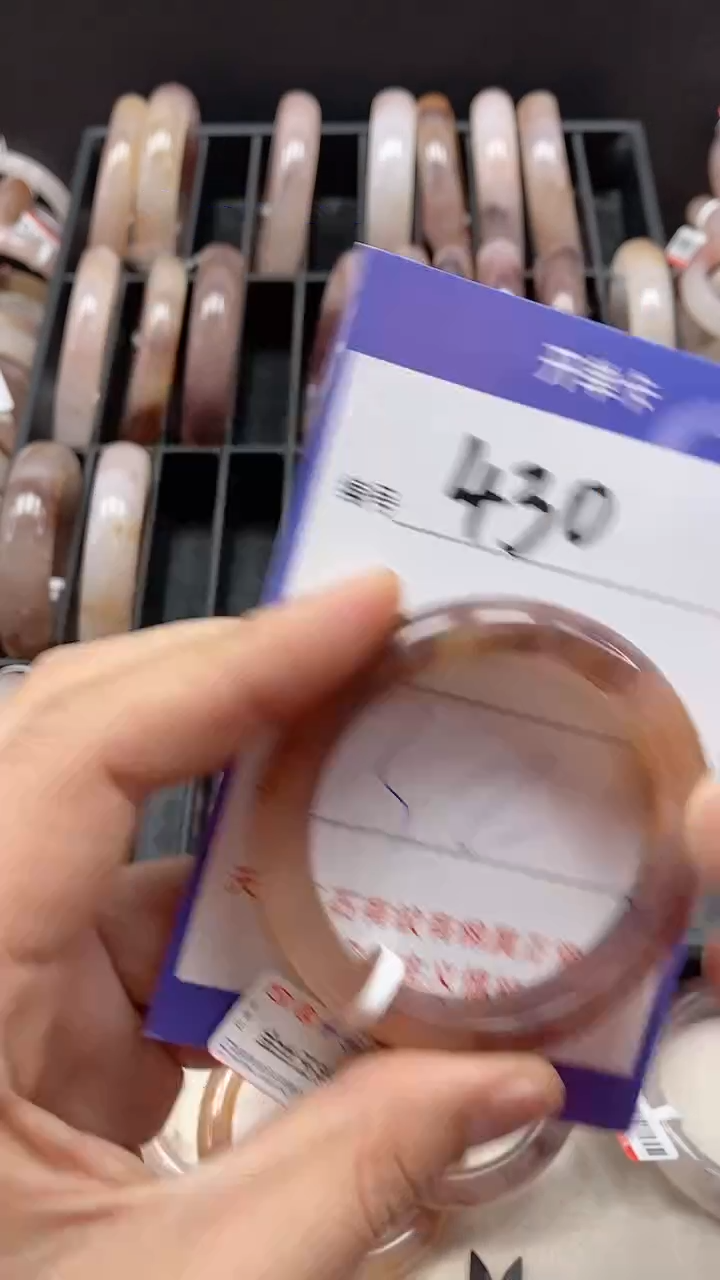 【闪购商品】石英质玉手镯未镶嵌430