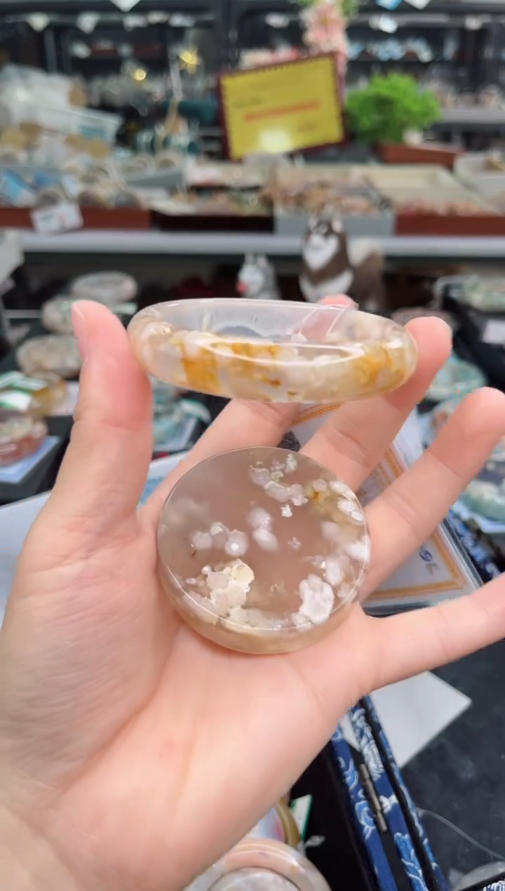 【闪购商品】石英质玉手镯未镶嵌58圈口（赠品镯心）3779033