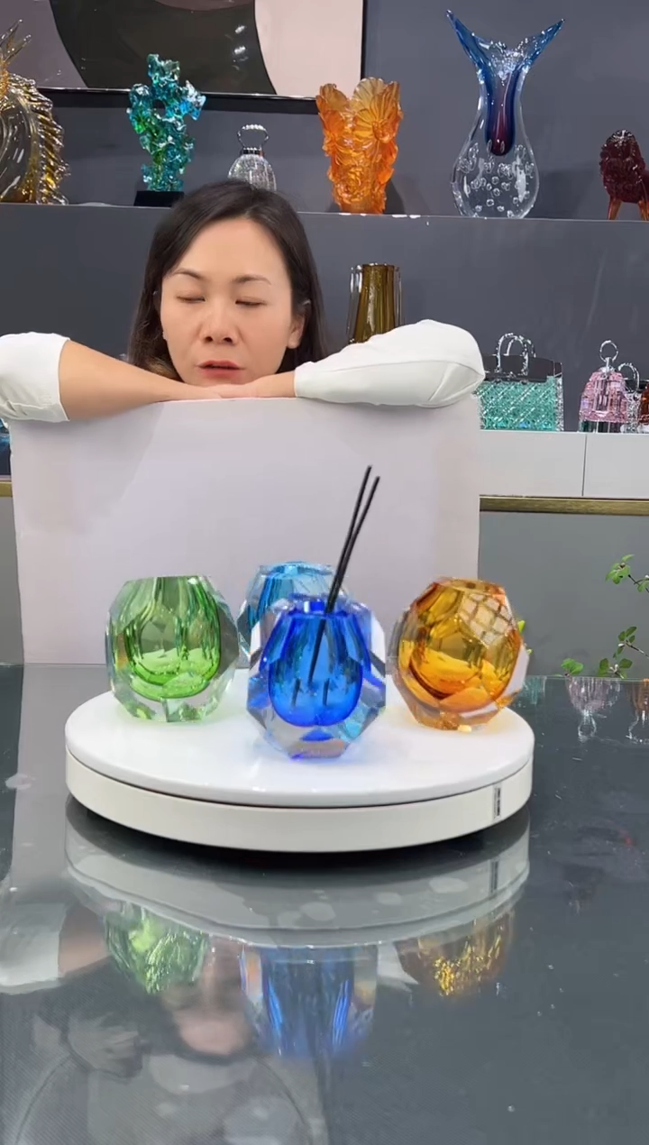 琉璃  水晶琉璃香薰瓶1个备注颜色