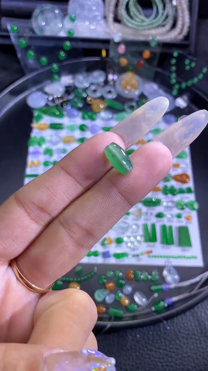 未镶嵌挂件翡翠珠子