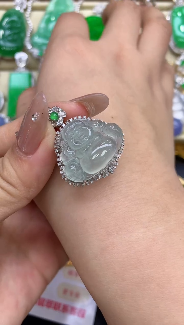 颈饰18K金镶嵌翡翠368-中国好珍宝