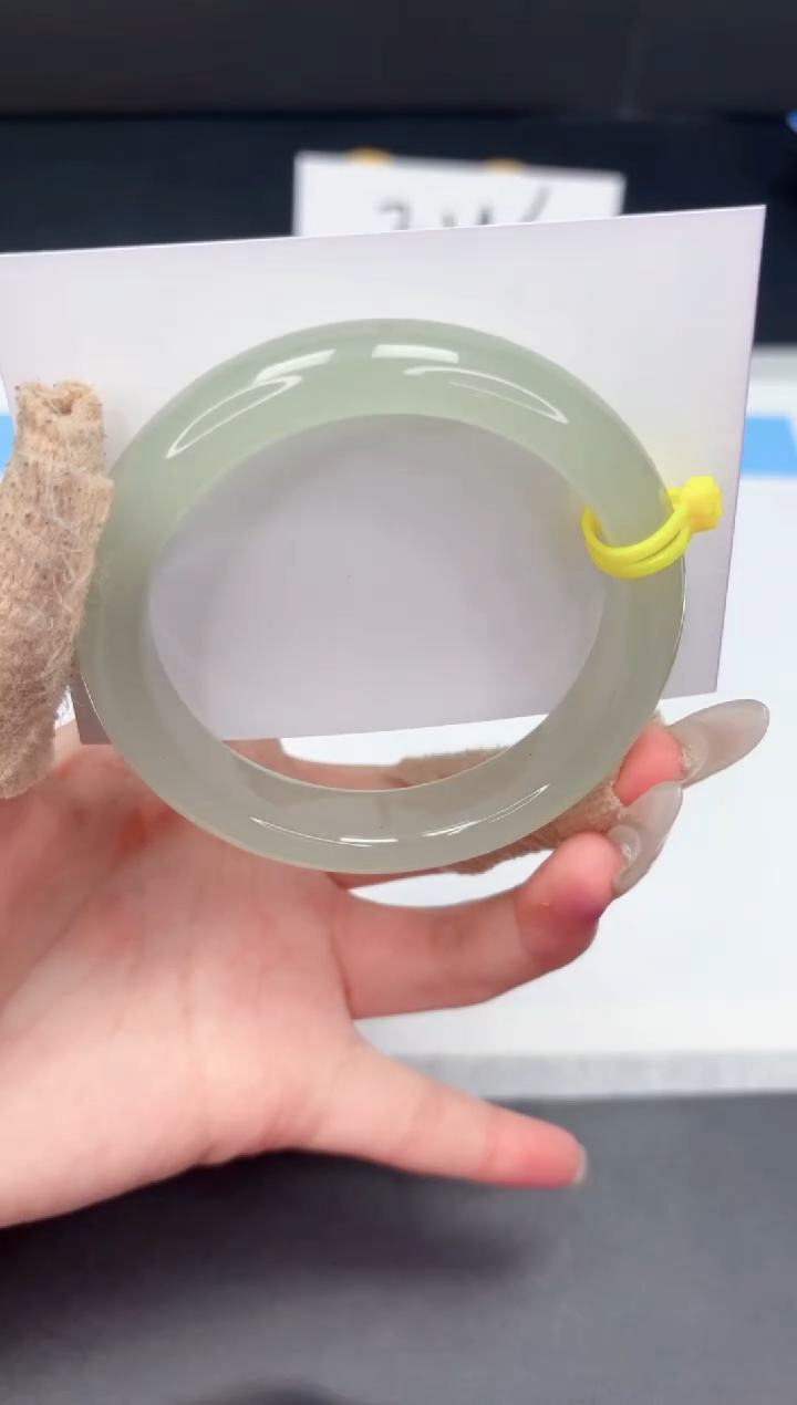 【闪购商品】石英质玉手镯未镶嵌442-58.2