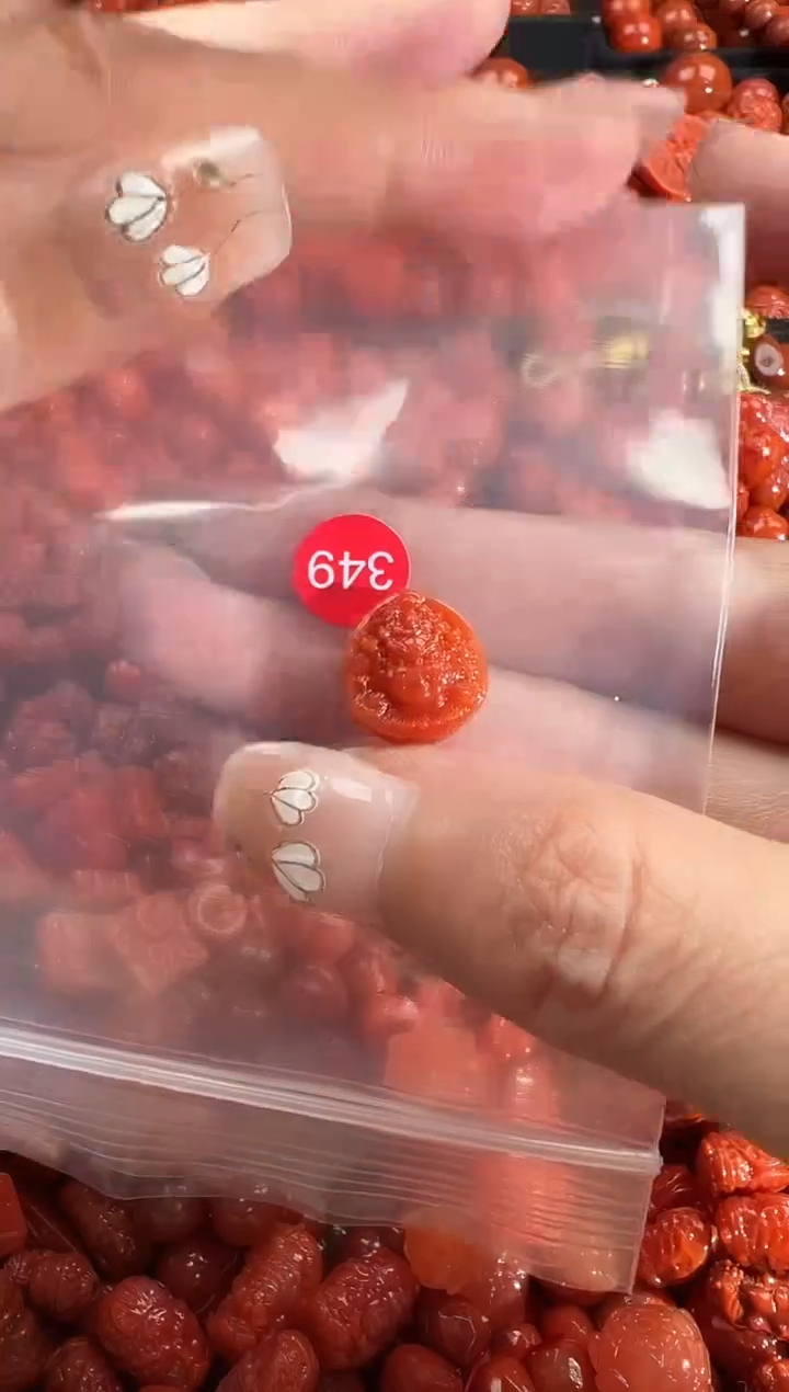 颈饰未镶嵌南红玛瑙1