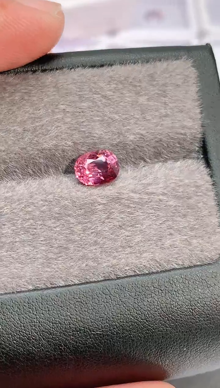 裸石尖晶石1.89ct天然尖晶石