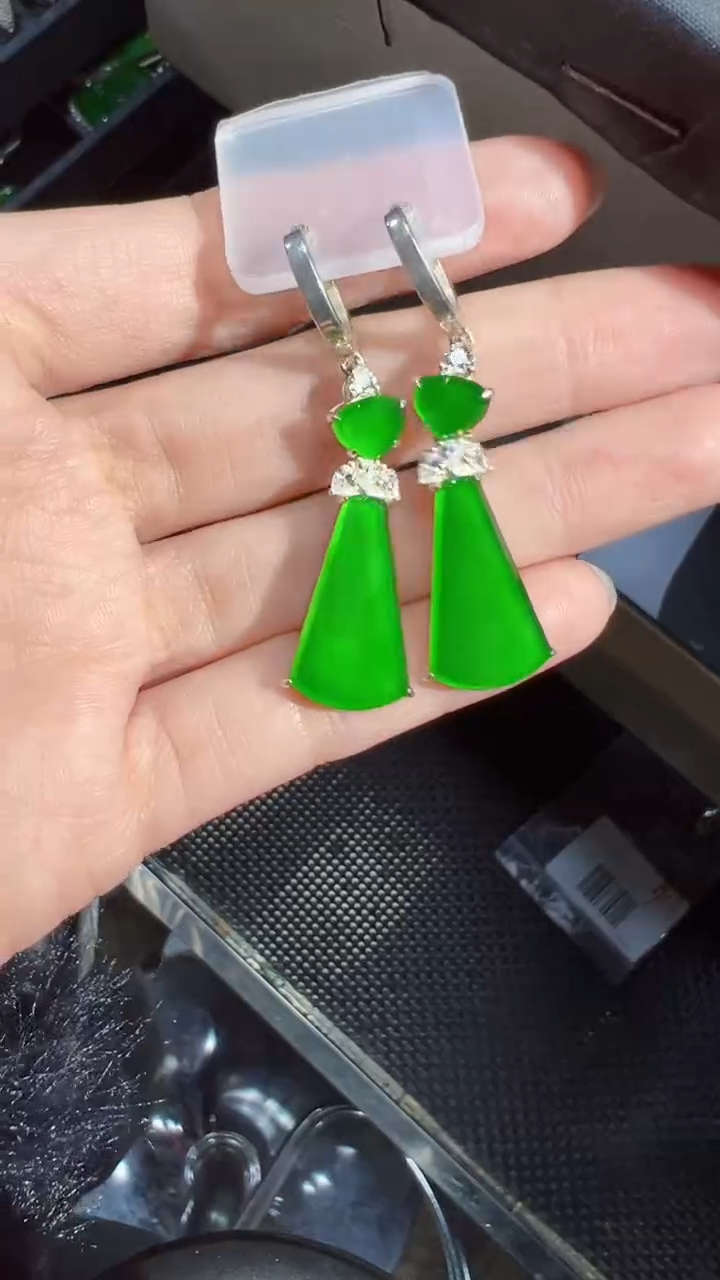 【闪购商品】定制翡翠未镶嵌耳坠1