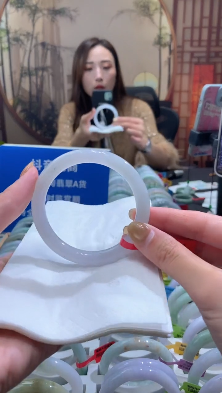 未镶嵌手镯翡翠000073715