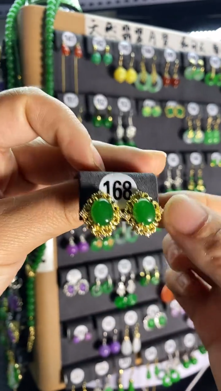 【闪购商品】翡翠颈饰银S925镶嵌168...