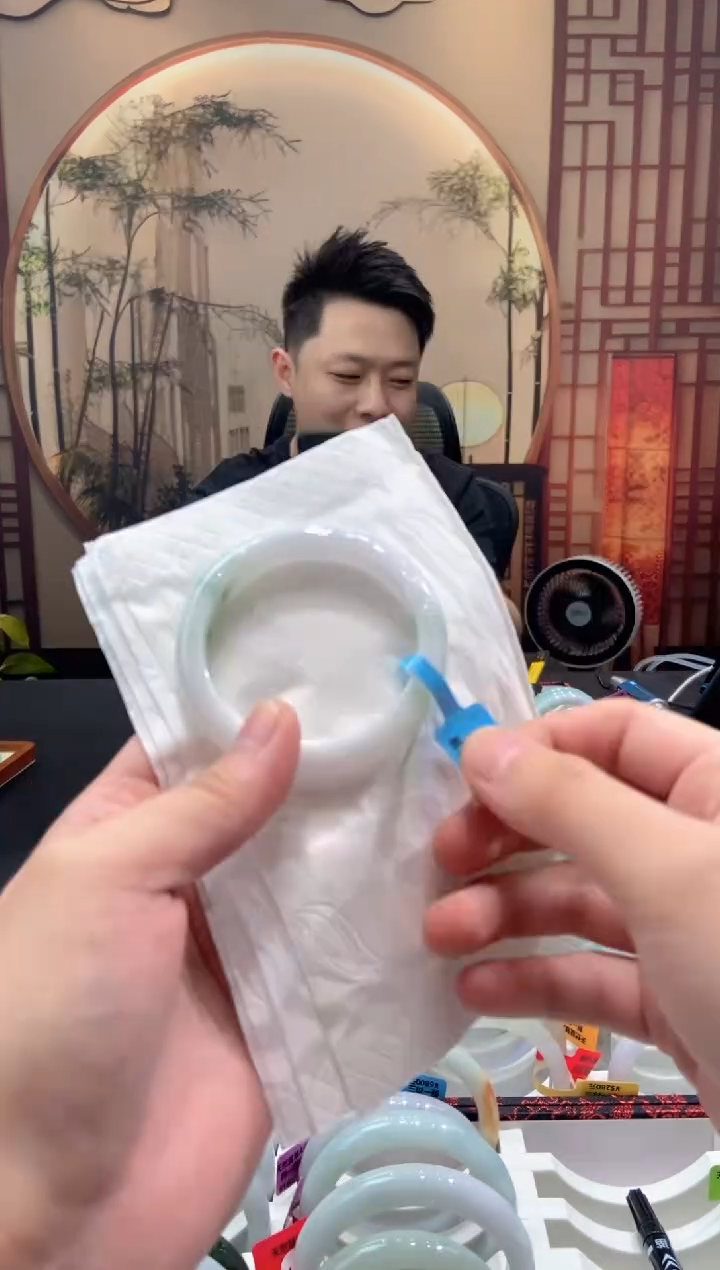 未镶嵌手镯翡翠000059163