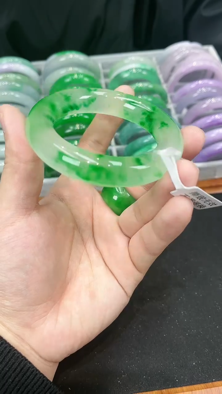 【闪购商品】砖雕s54 冰飘花手镯 圈口57.2