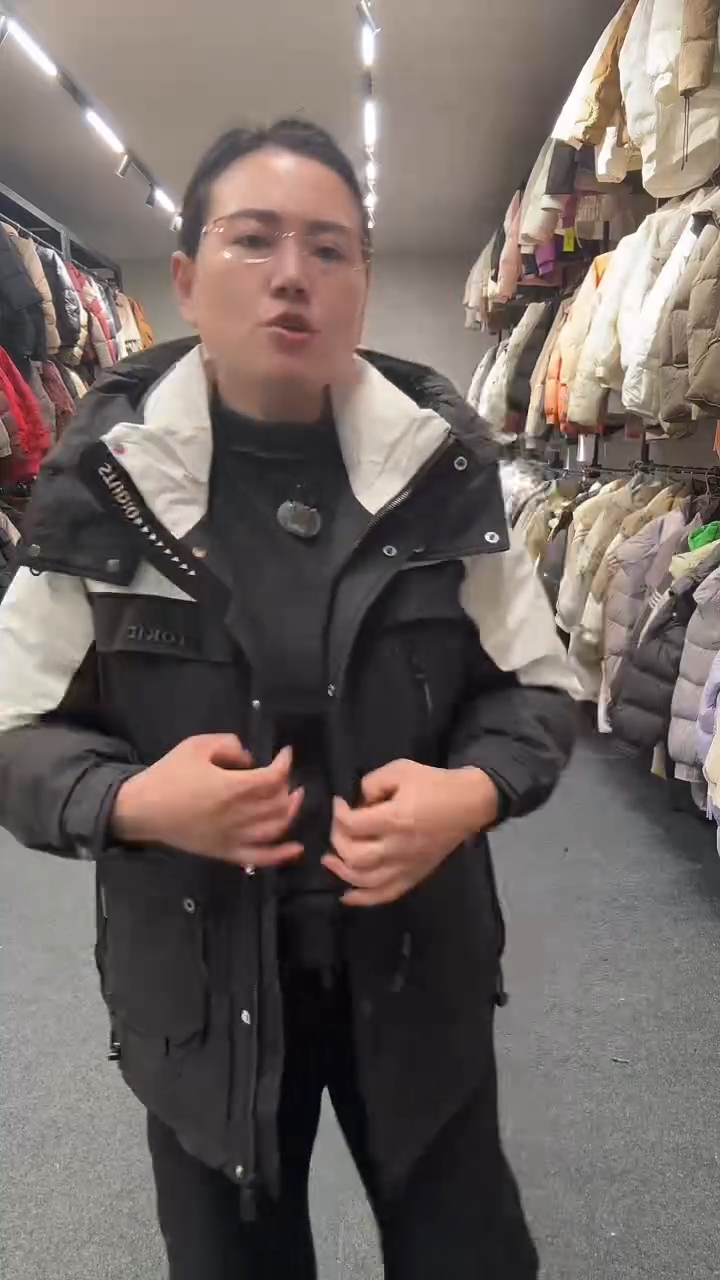 艾雨衣尚羽绒外套