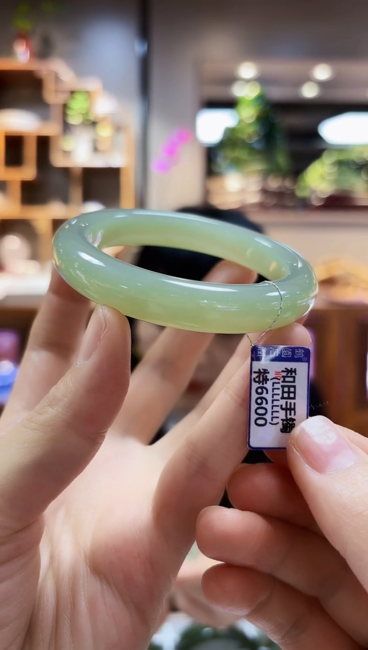 【闪购商品】和田玉56.4未镶嵌手镯