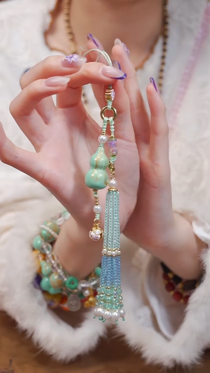 477手机挂件------98