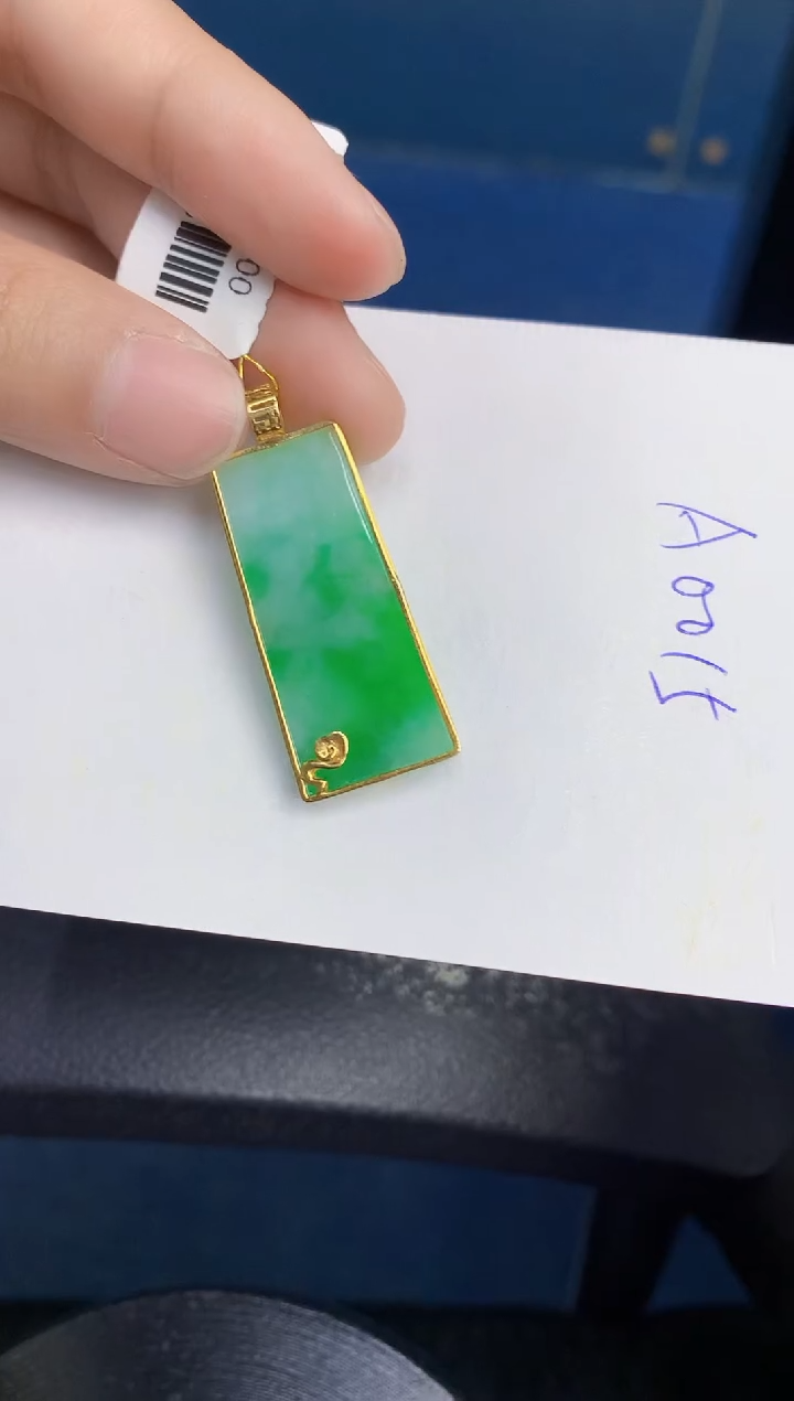 【闪购商品】翡翠颈饰18K金镶嵌0000000000