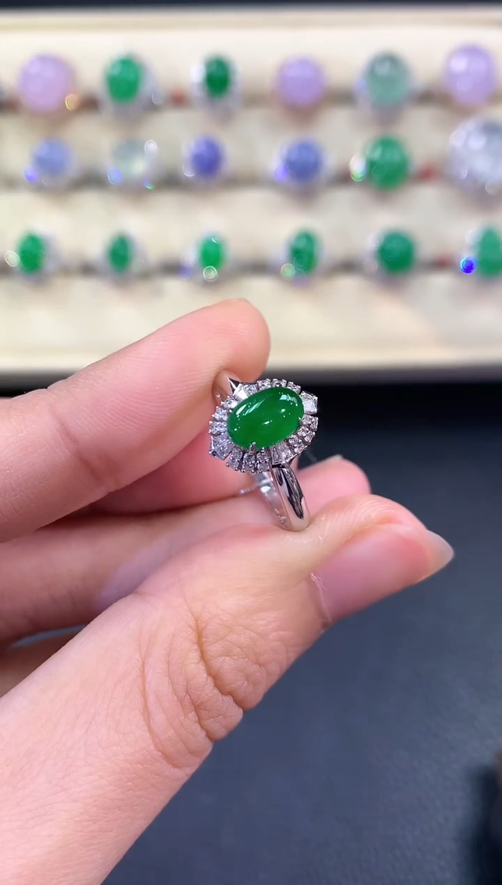 【闪购商品】翡翠戒指18K金镶嵌B87    