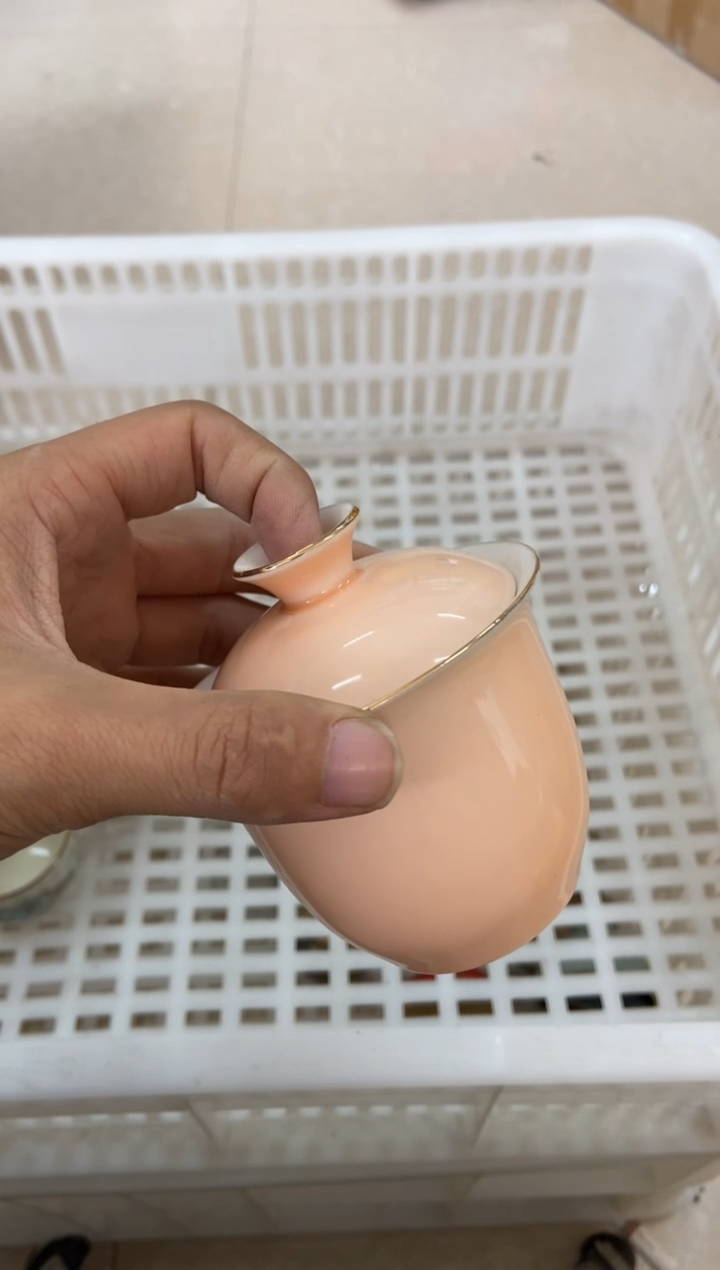 杯无运费险有瑕疵的摄影的产品有使用过的痕迹有点脏介意勿拍