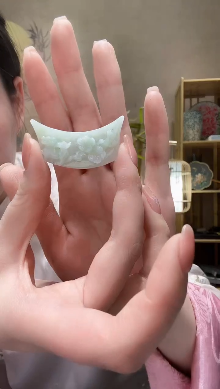 【闪购商品】翡翠颈饰未镶嵌吊坠