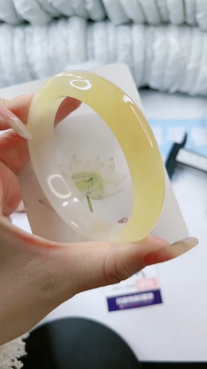 【闪购商品】石英质玉手镯未镶嵌多样性发货L445-62