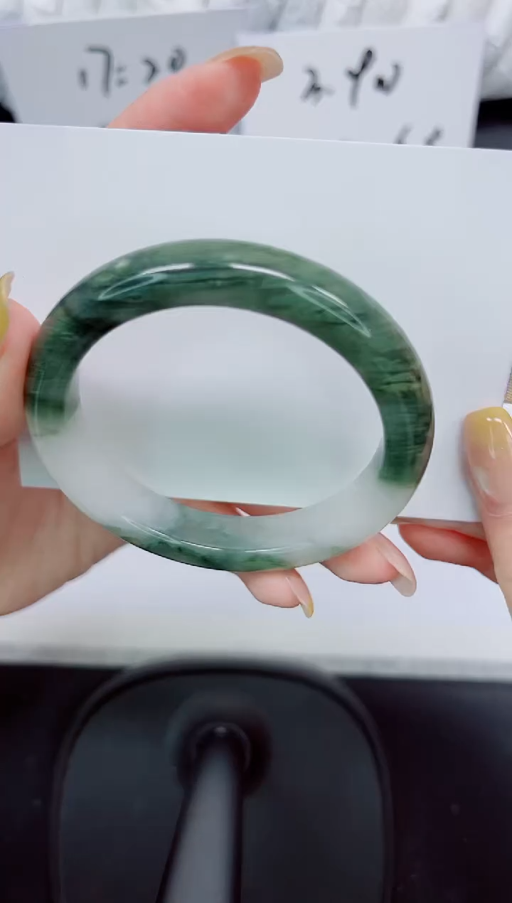 石英质玉手镯未镶嵌342