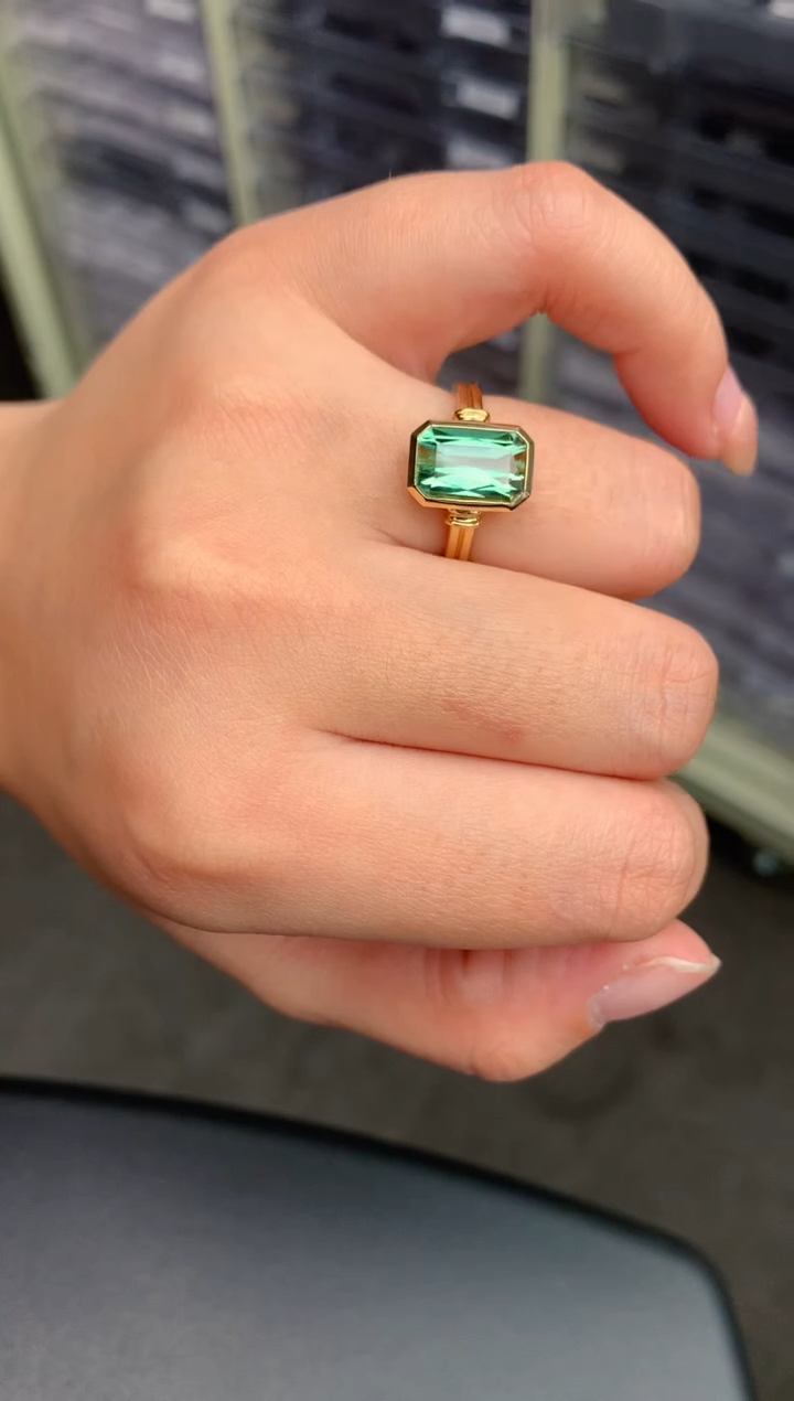 【闪购商品】碧玺戒指18K金镶嵌3ct 绿碧玺戒指