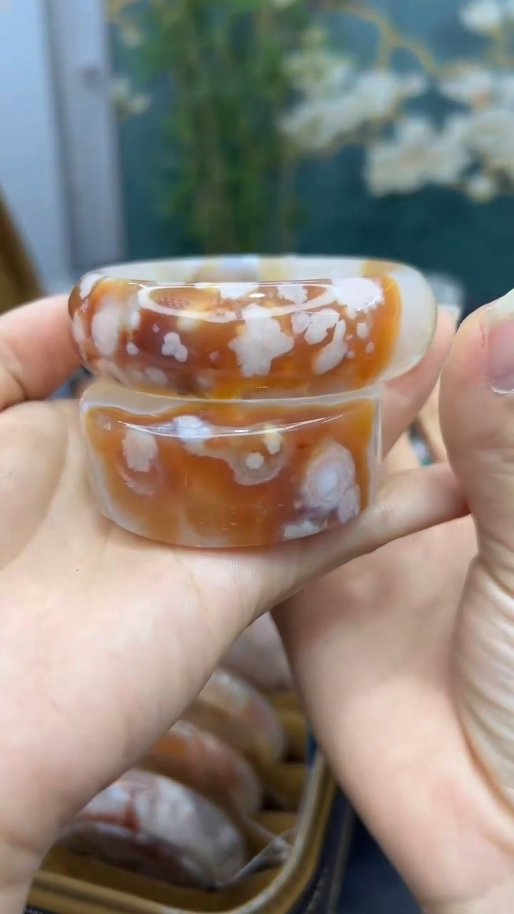 【闪购商品】石英质玉手镯未镶嵌A1128(61圈赠送镯心)