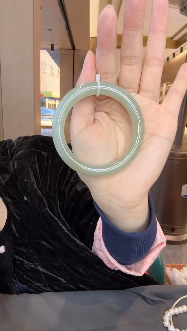 【闪购商品】和田玉手镯未镶嵌温晴镯57