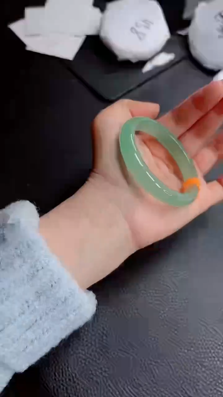 【闪购商品】石英质玉手镯未镶嵌896