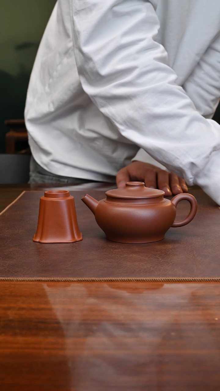 【闪购商品】紫砂茶壶陈小平超精工红紫泥巨轮160cc