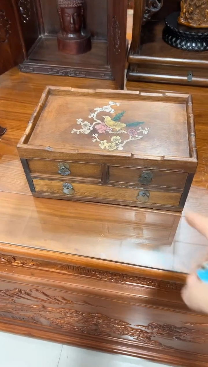木花梨木镶嵌都城箱