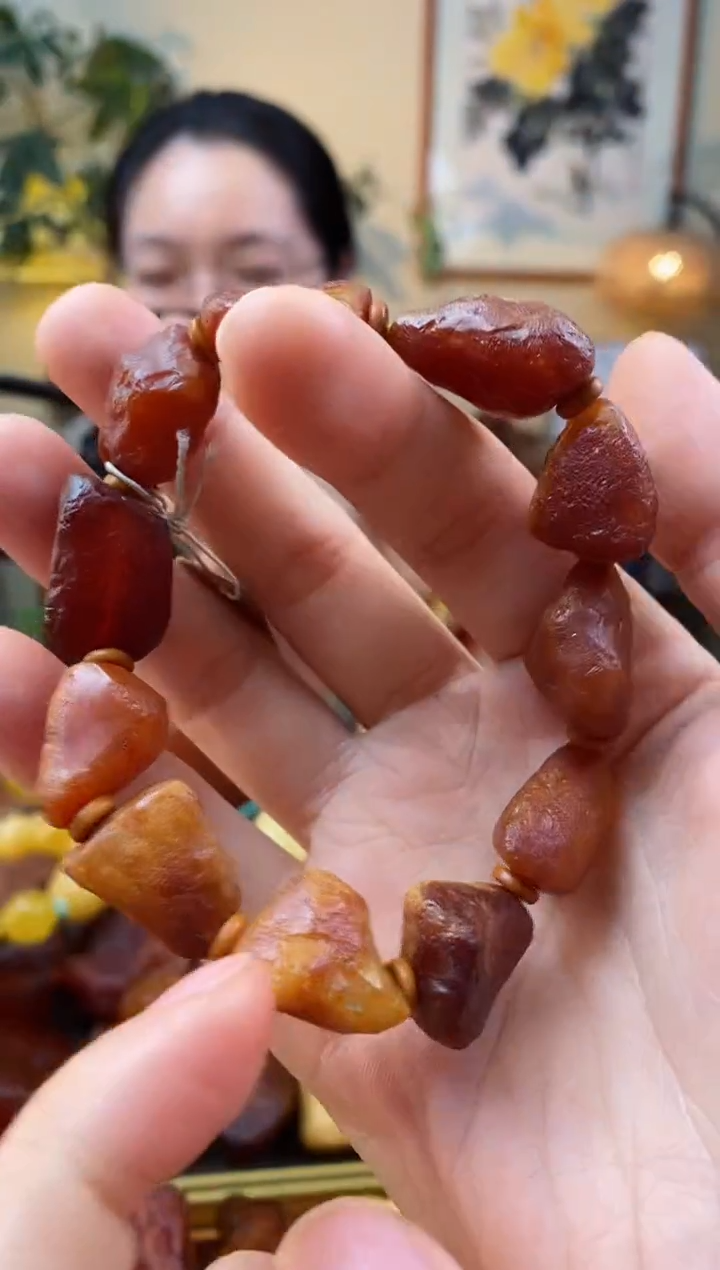 【闪购商品】琥珀手串未镶嵌手串