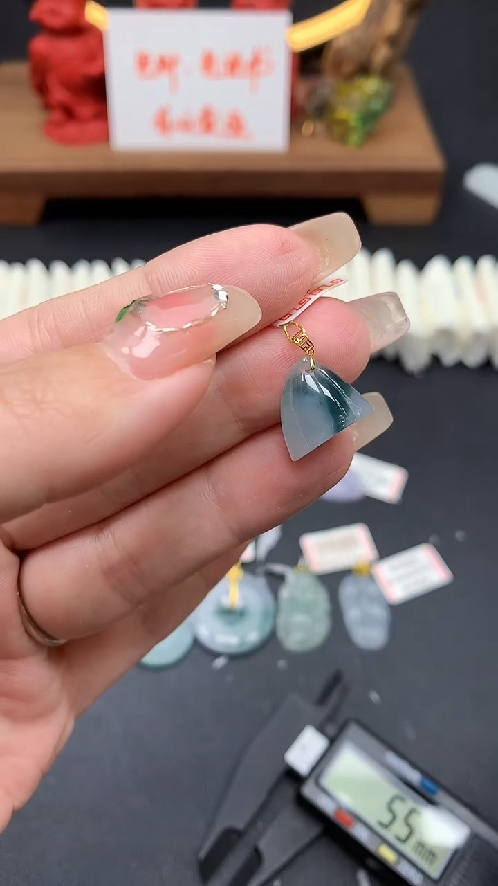 【闪购商品】翡翠吊坠(不含链)18K金镶嵌MS155569