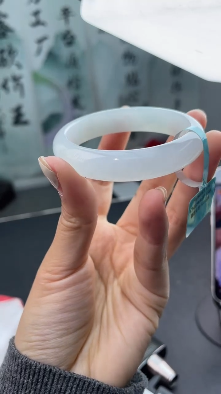 【闪购商品】翡翠手镯未镶嵌翡翠手镯