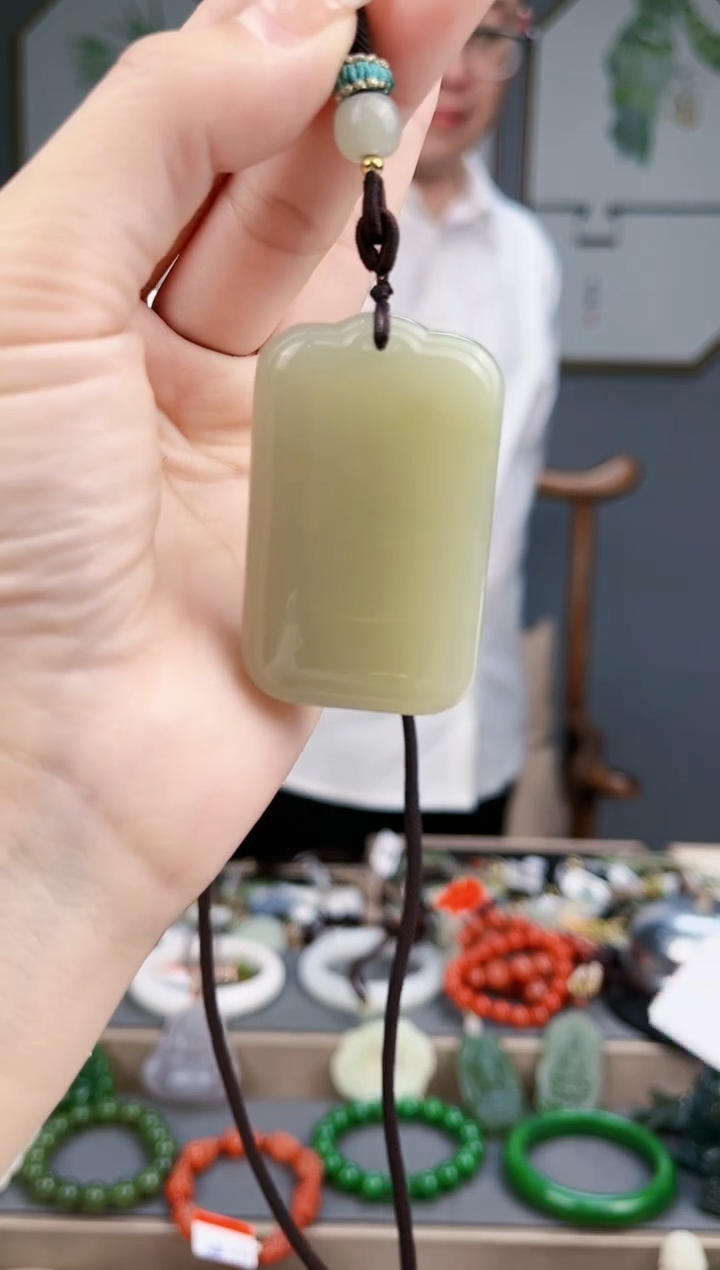 【闪购商品】和田玉颈饰未镶嵌AA多样性发货