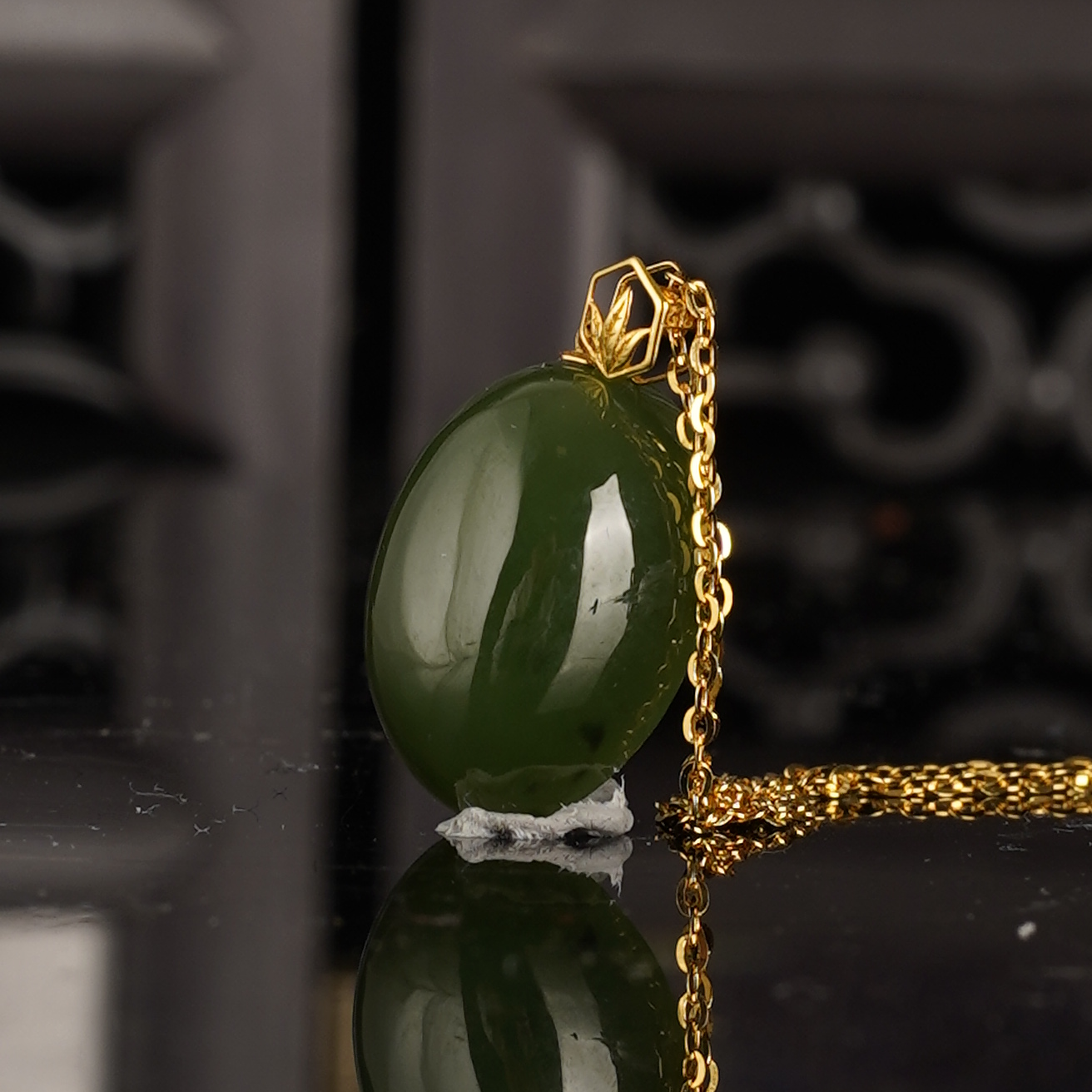 XJ10739二十世纪和田玉挂坠