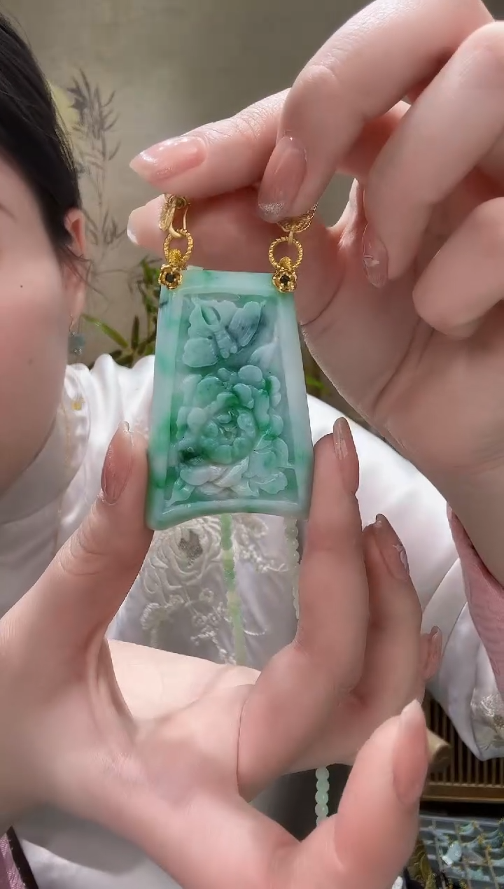 【闪购商品】翡翠颈饰未镶嵌吊坠